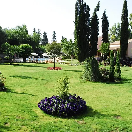 Ξενοδοχείο με διαμερίσματα Corfu Club