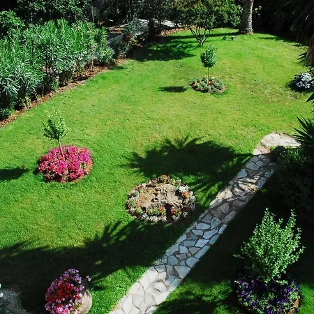 Ξενοδοχείο με διαμερίσματα Corfu Club *